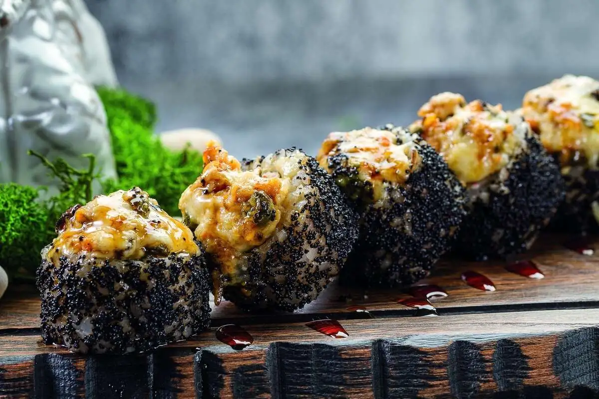 Запеченный ролл с мидиями 8 шт.