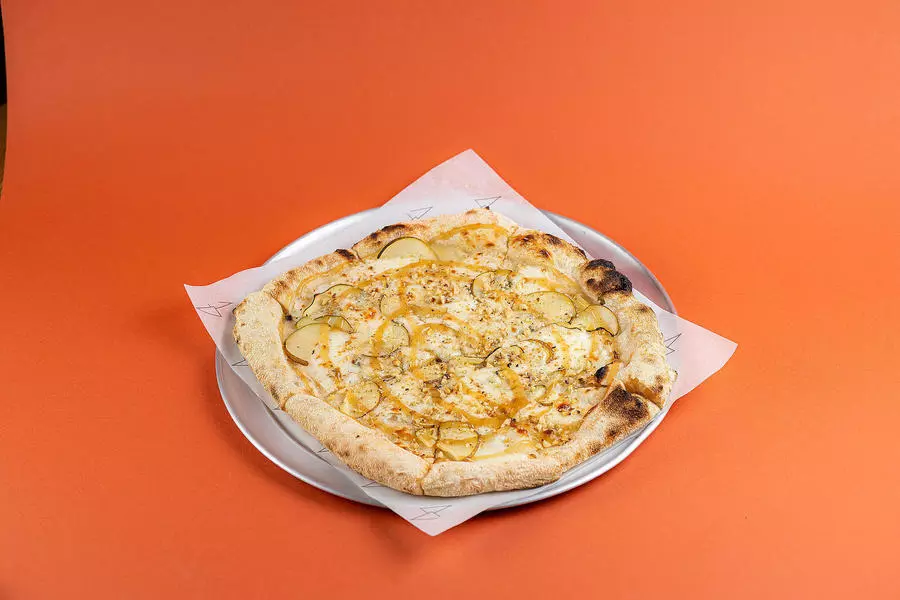 Пицца Груша с голубым сыром 25 см