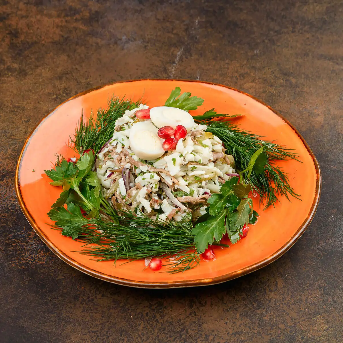 Салат Гнездо перепелки с говядиной 