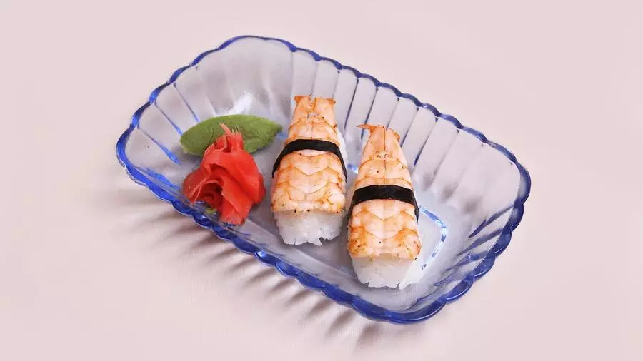Нигири с креветкой