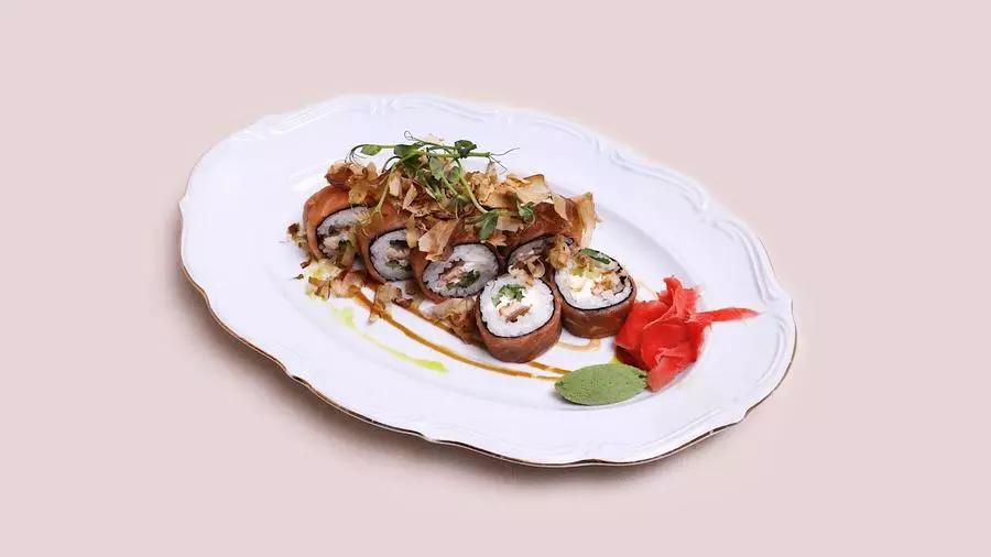 Копченый лосось с угрем