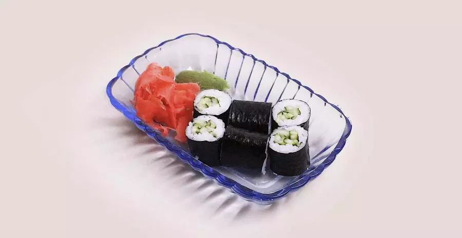 Хосомаки с огурцом