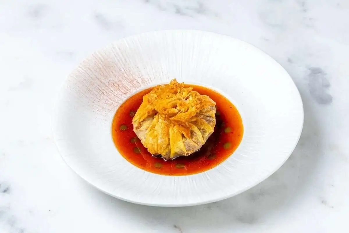 Хрустящий пирог из бычьих хвостов