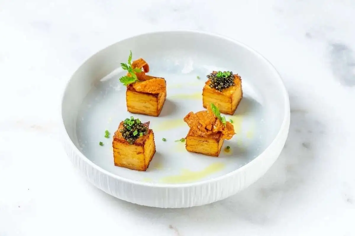 Гратен с икрой осетра и морского ежа