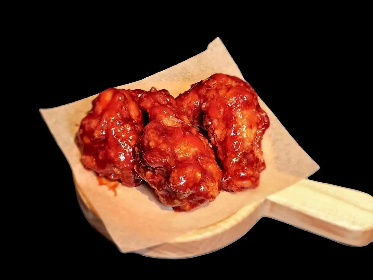 КУРИНЫЕ КРЫЛЬЯ В СОУСЕ БАРБЕКЮ