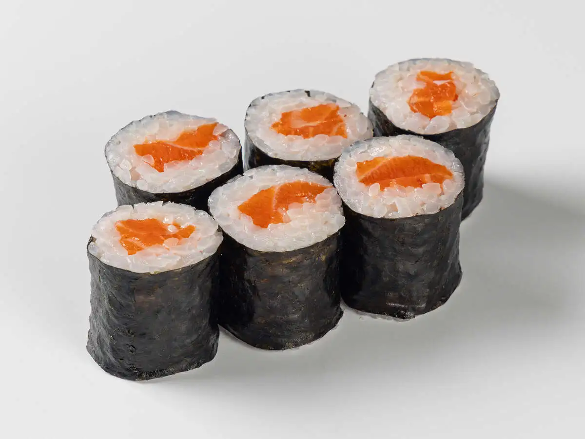 Мини-ролл лосось