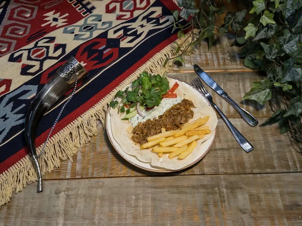 Донер с рваной свининой