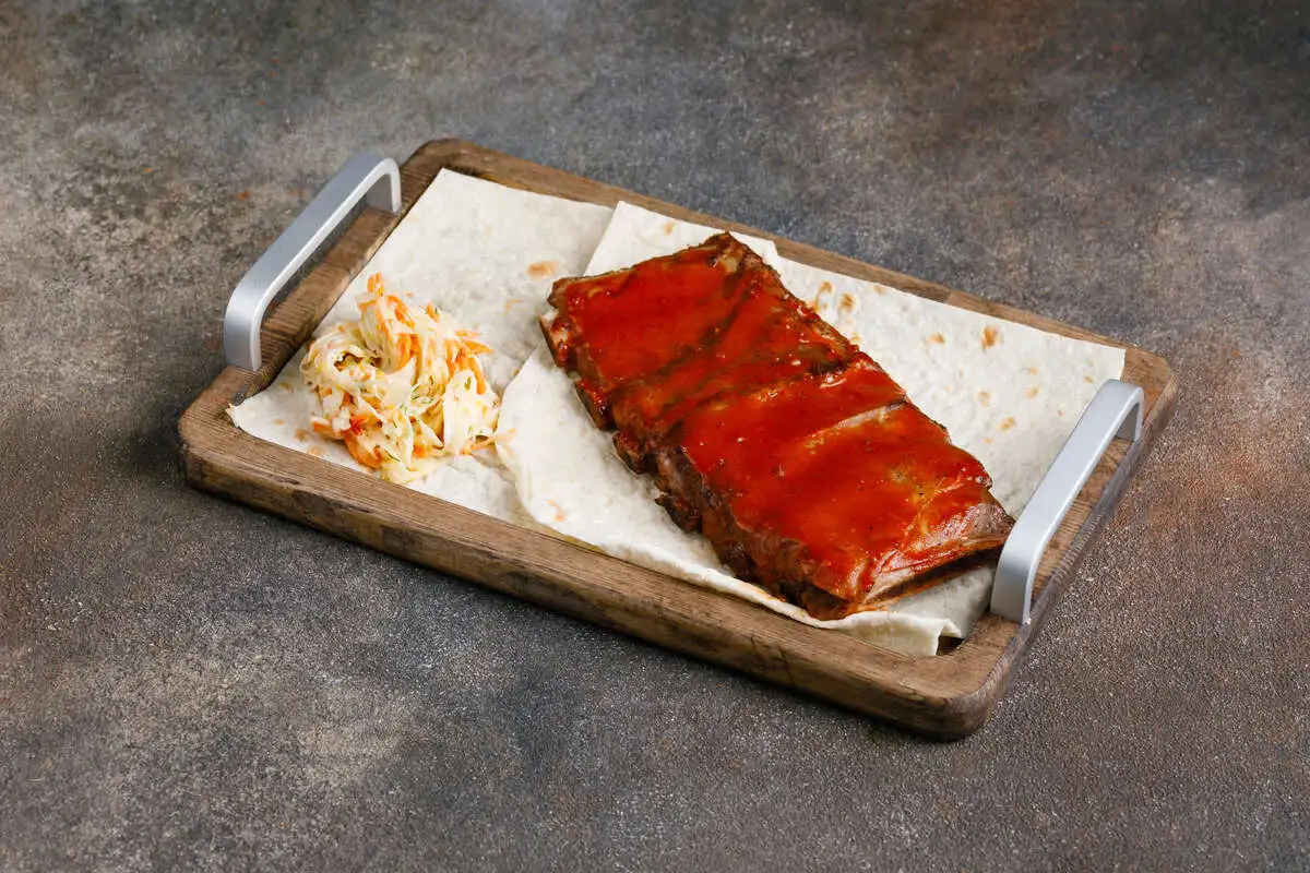 Ребра в вишневом соусе