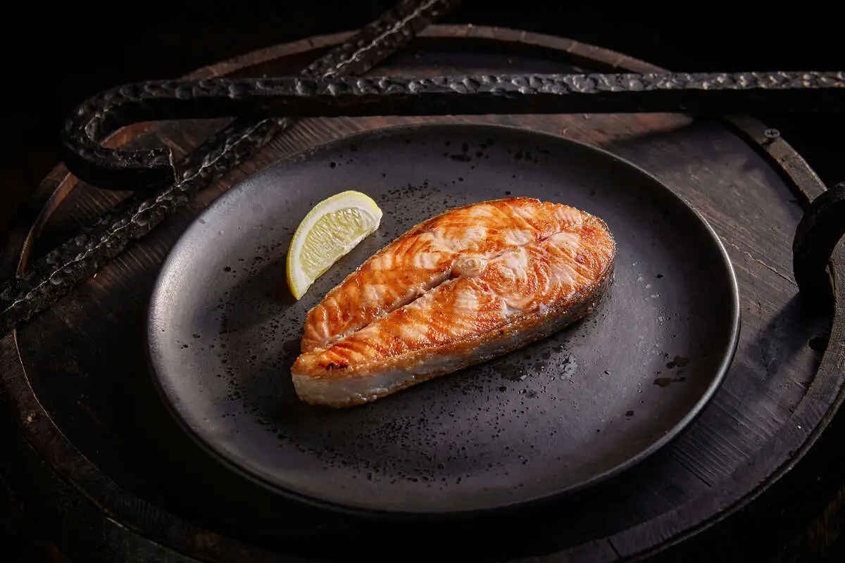 Стейк из лосося