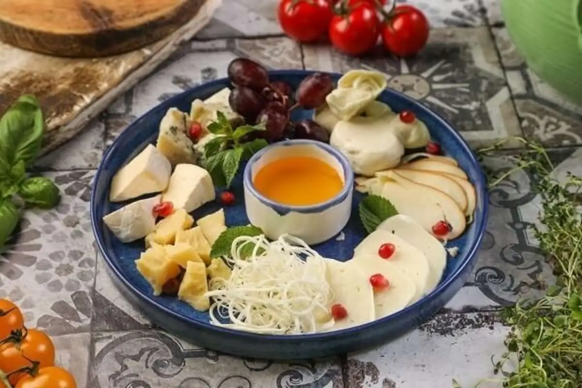 Сырная тарелка