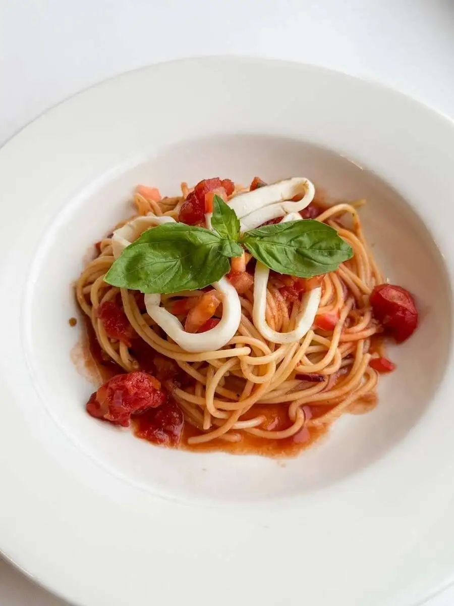 БО Паста с кальмаром и томатами 250 гр