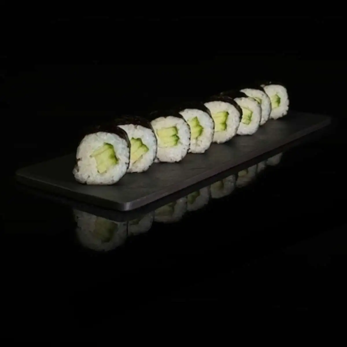 Маки с огурцом