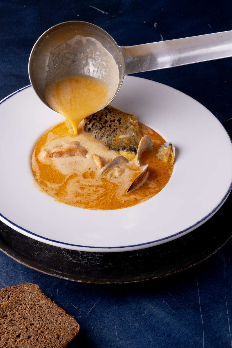 СУПЫ И ХЛЕБ