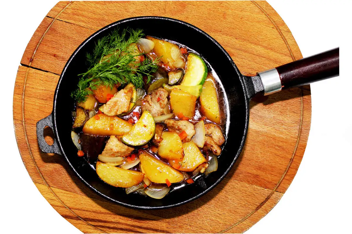 Сковородка со свининой