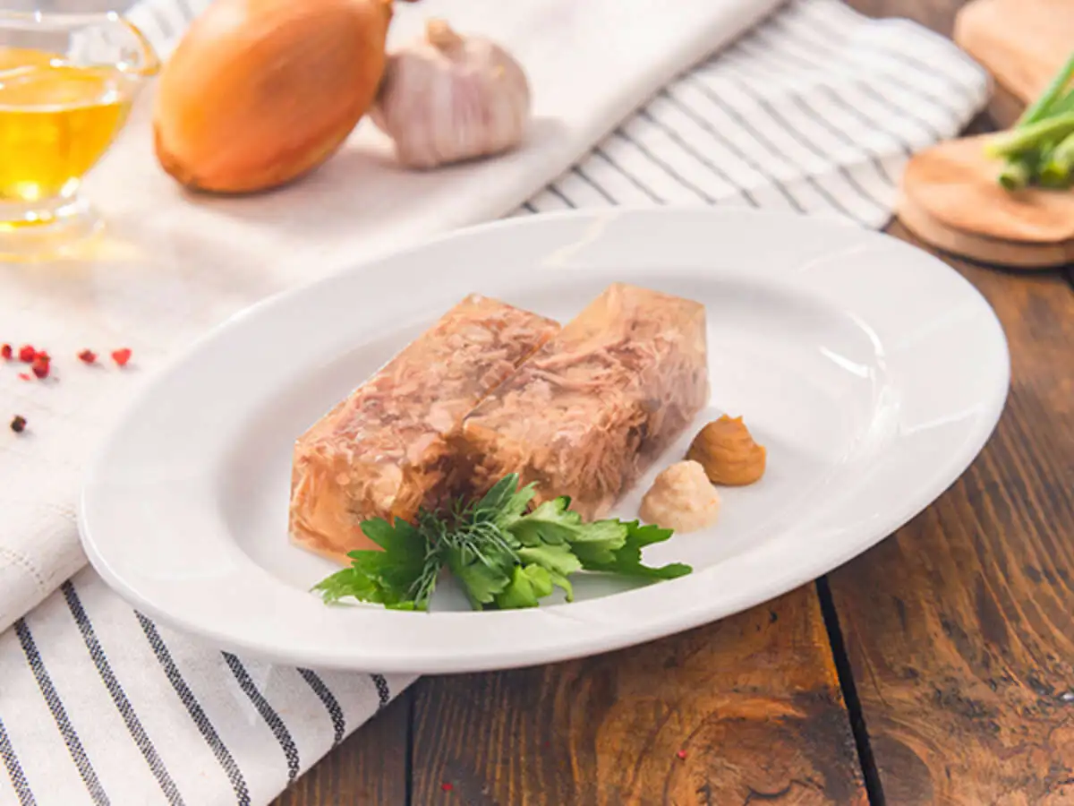 Холодец из свинины с горчицей