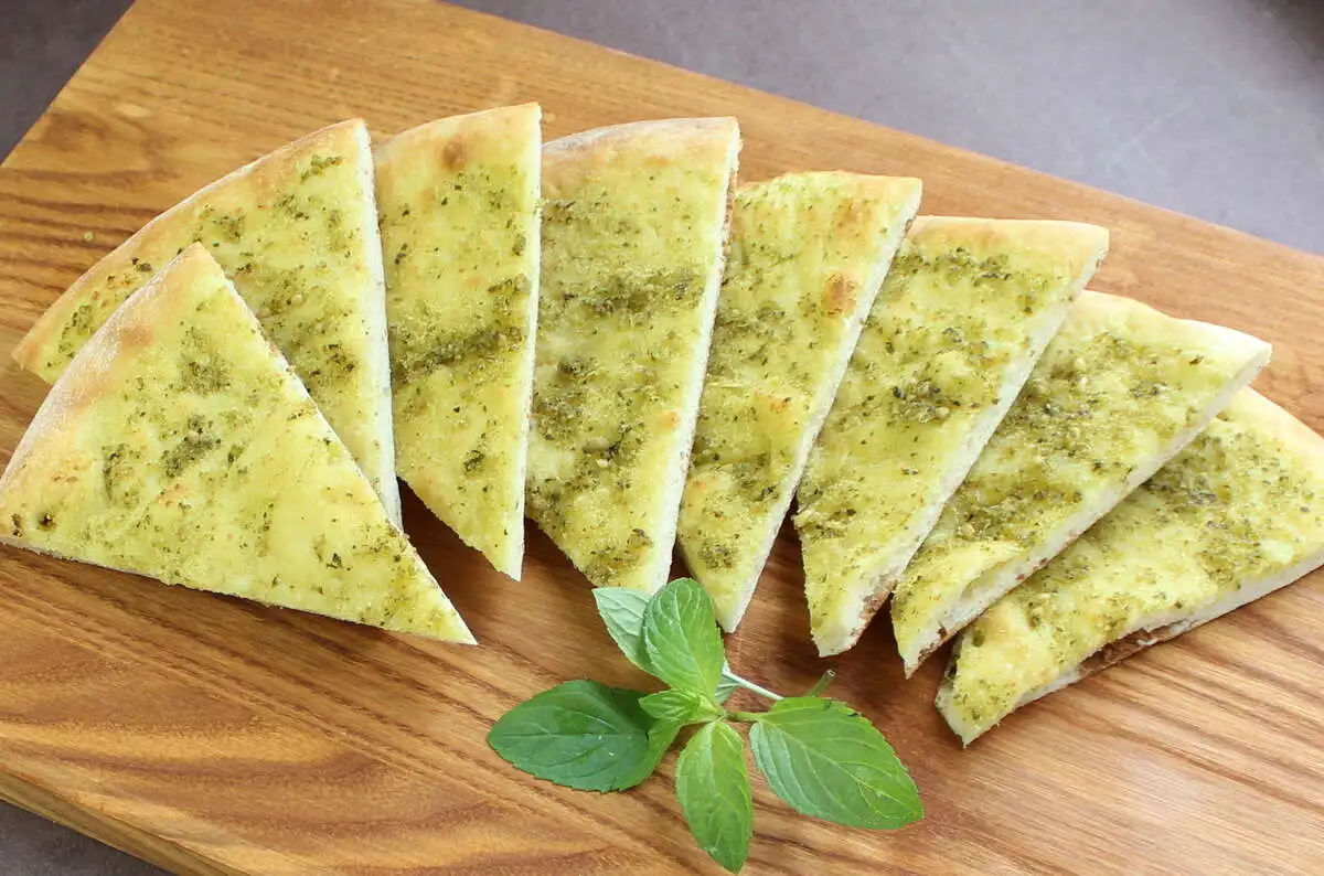 Фокачча с пармезаном