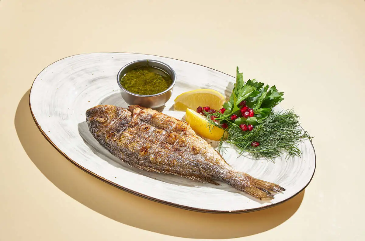 Дорадо на гриле 