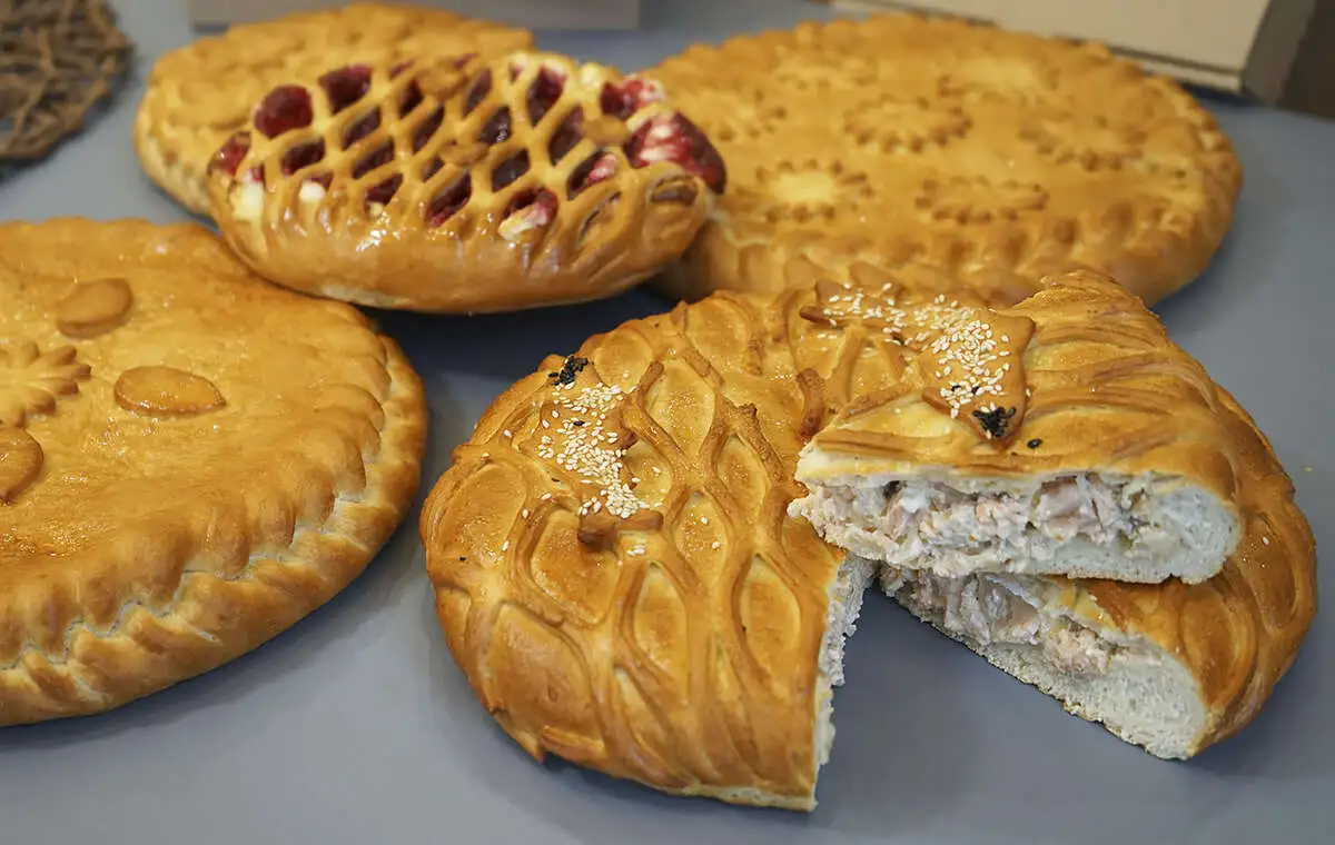 Одно другому не мешает