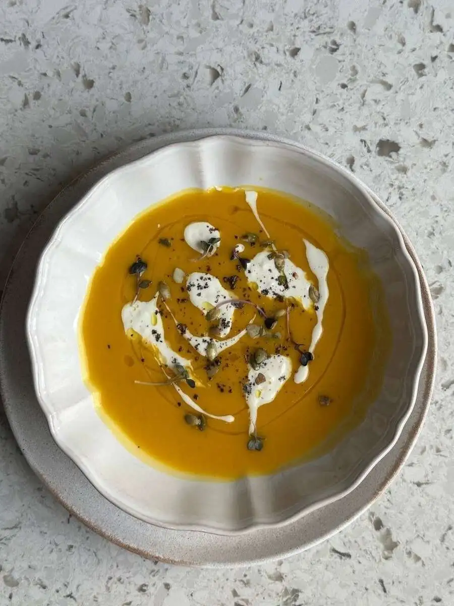 Тыквенный суп со страчателлой