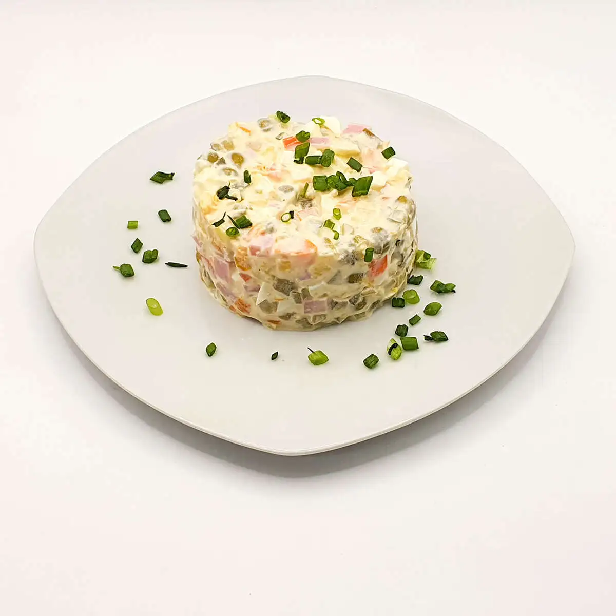 Оливье с ветчиной