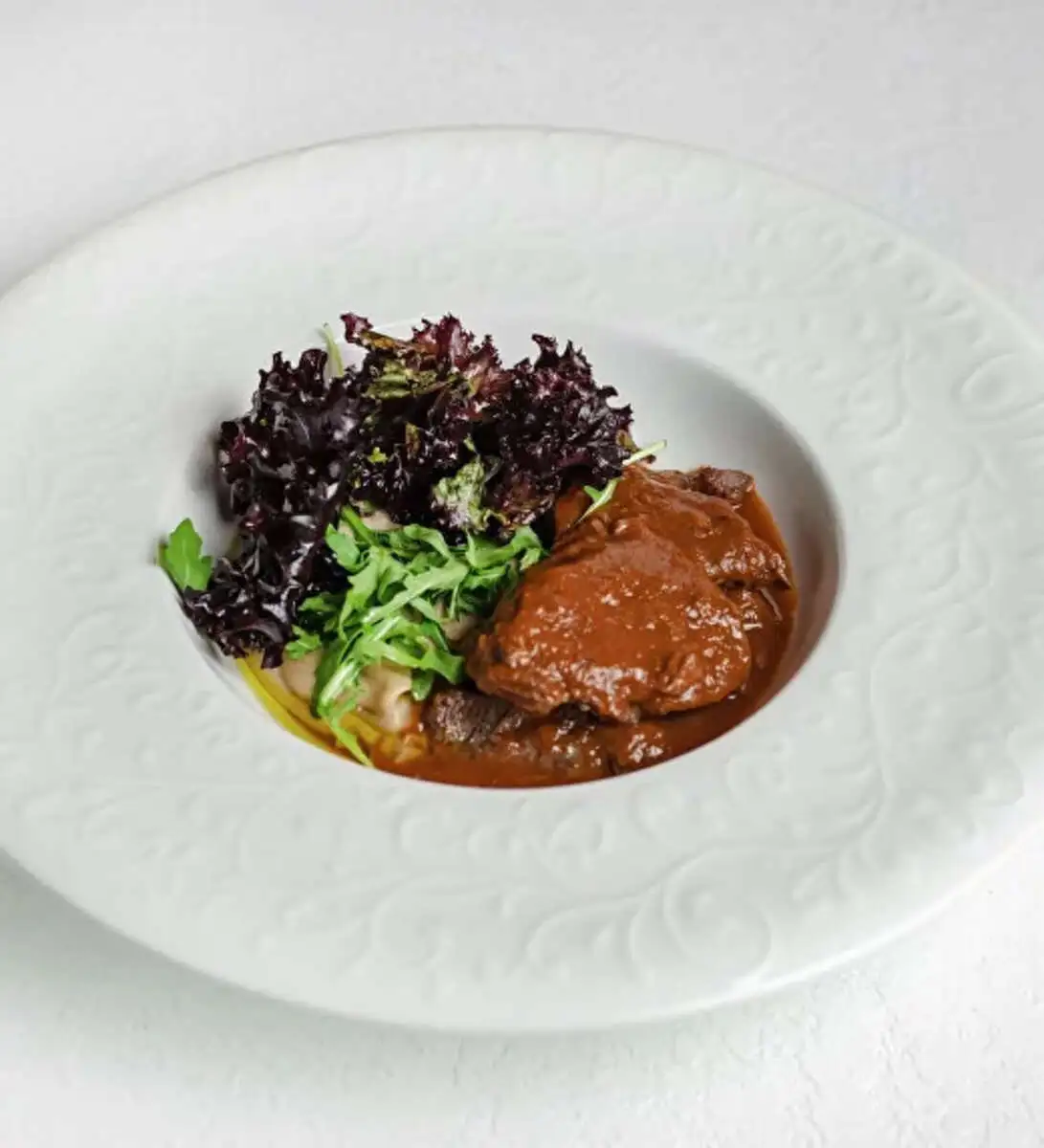 Говяжьи щеки с пюре