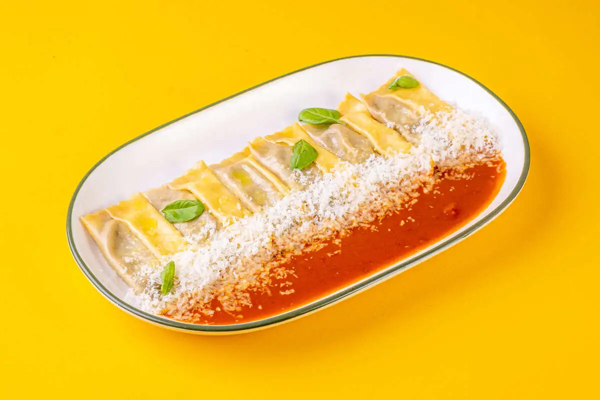 Двойные равиоли с телятиной и кремчизом