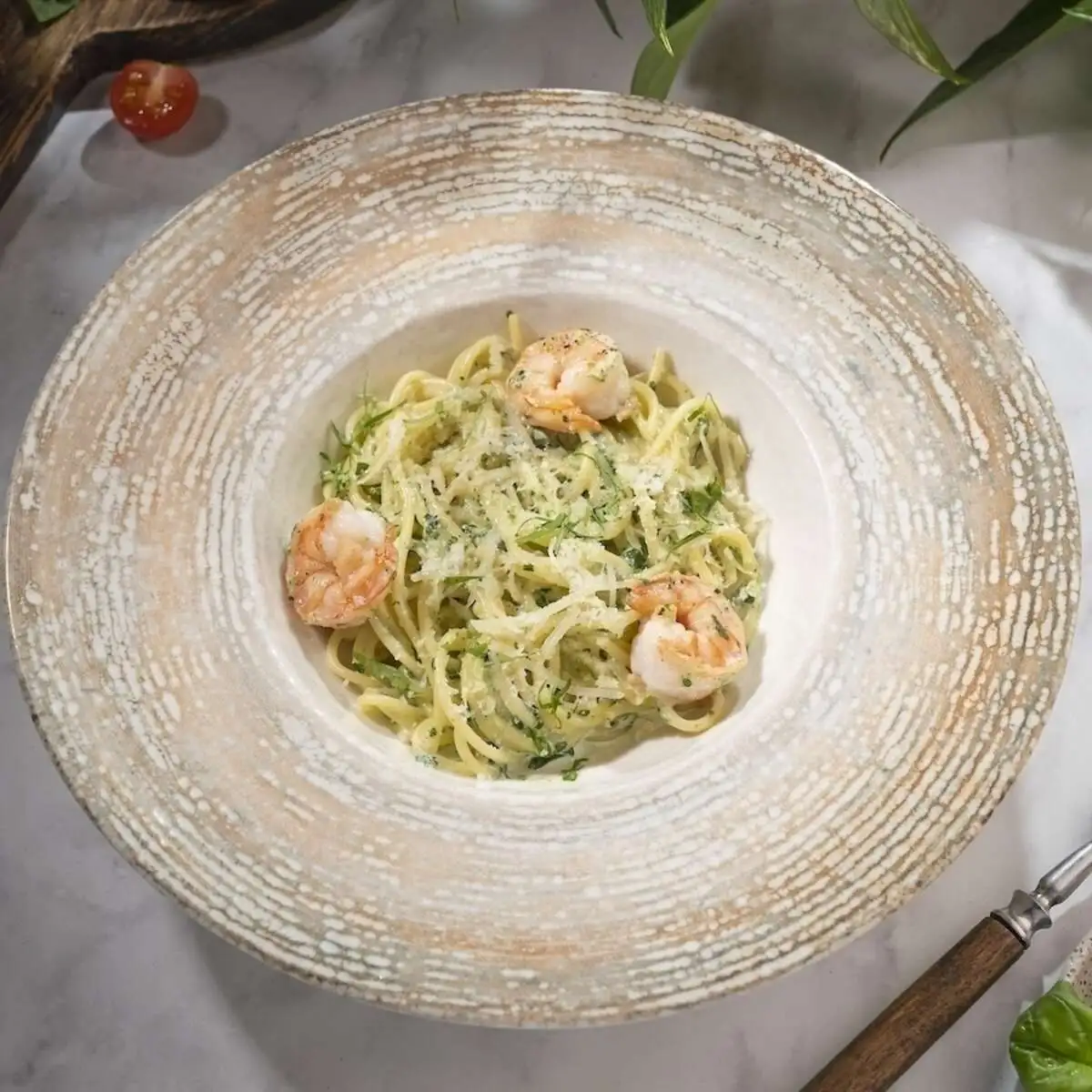 Спагетти с тигровыми креветками