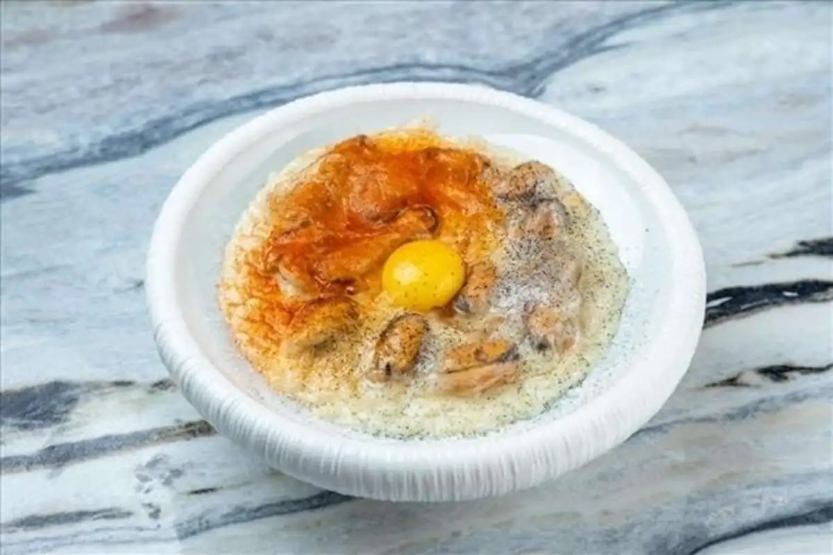 Ризотто бьянко с копчеными мидиями и жженным салом