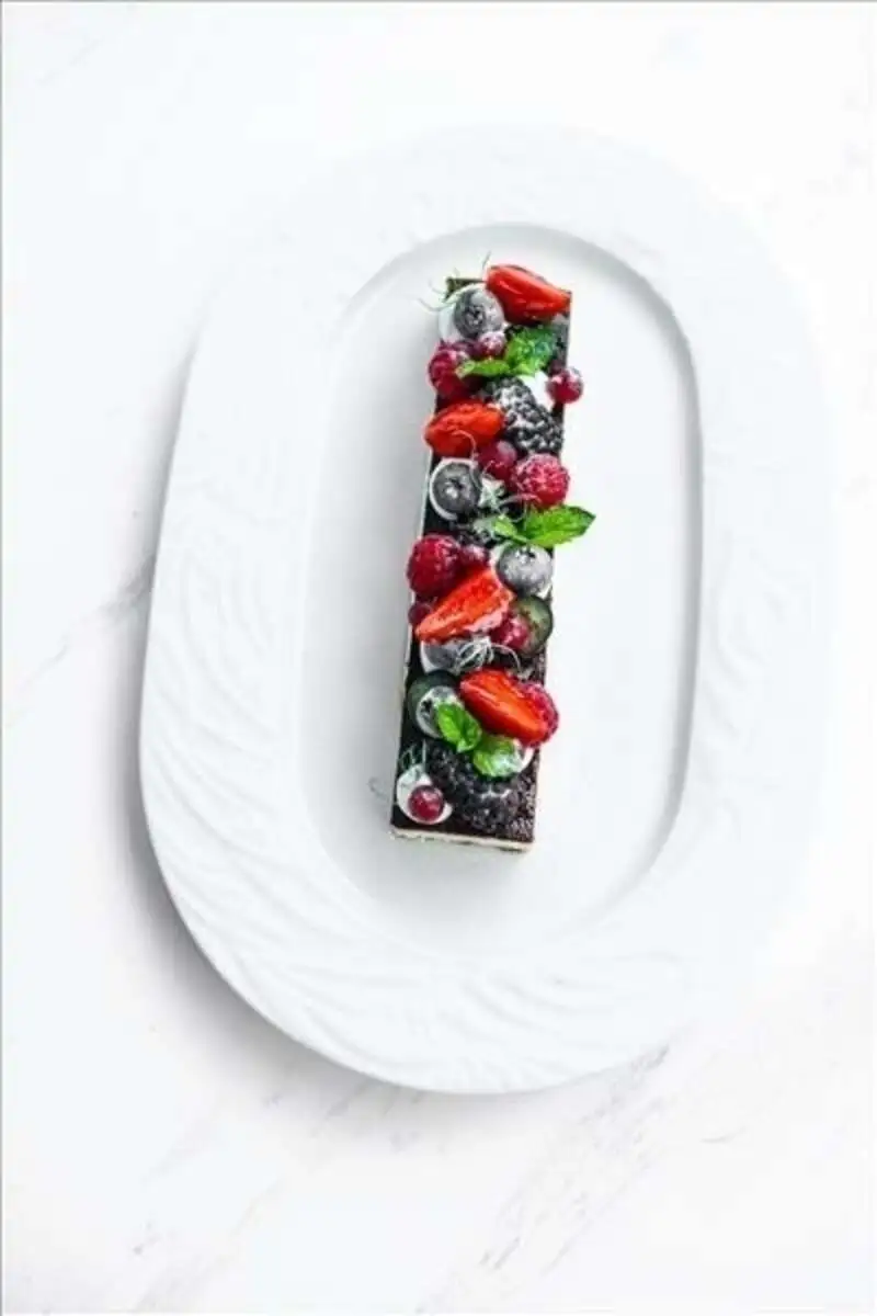 Чизкейк с ягодами и клубничным кули