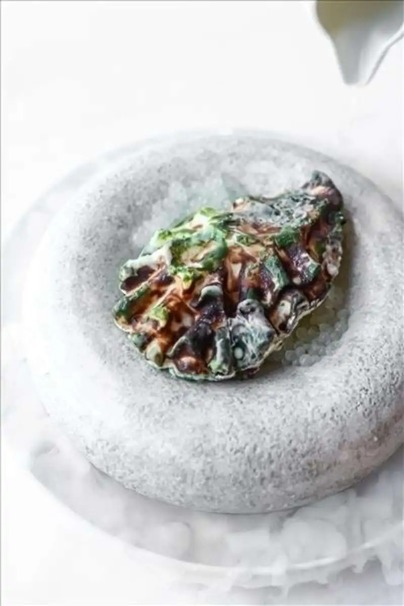 Устрица Тирамису с икрой юдзу