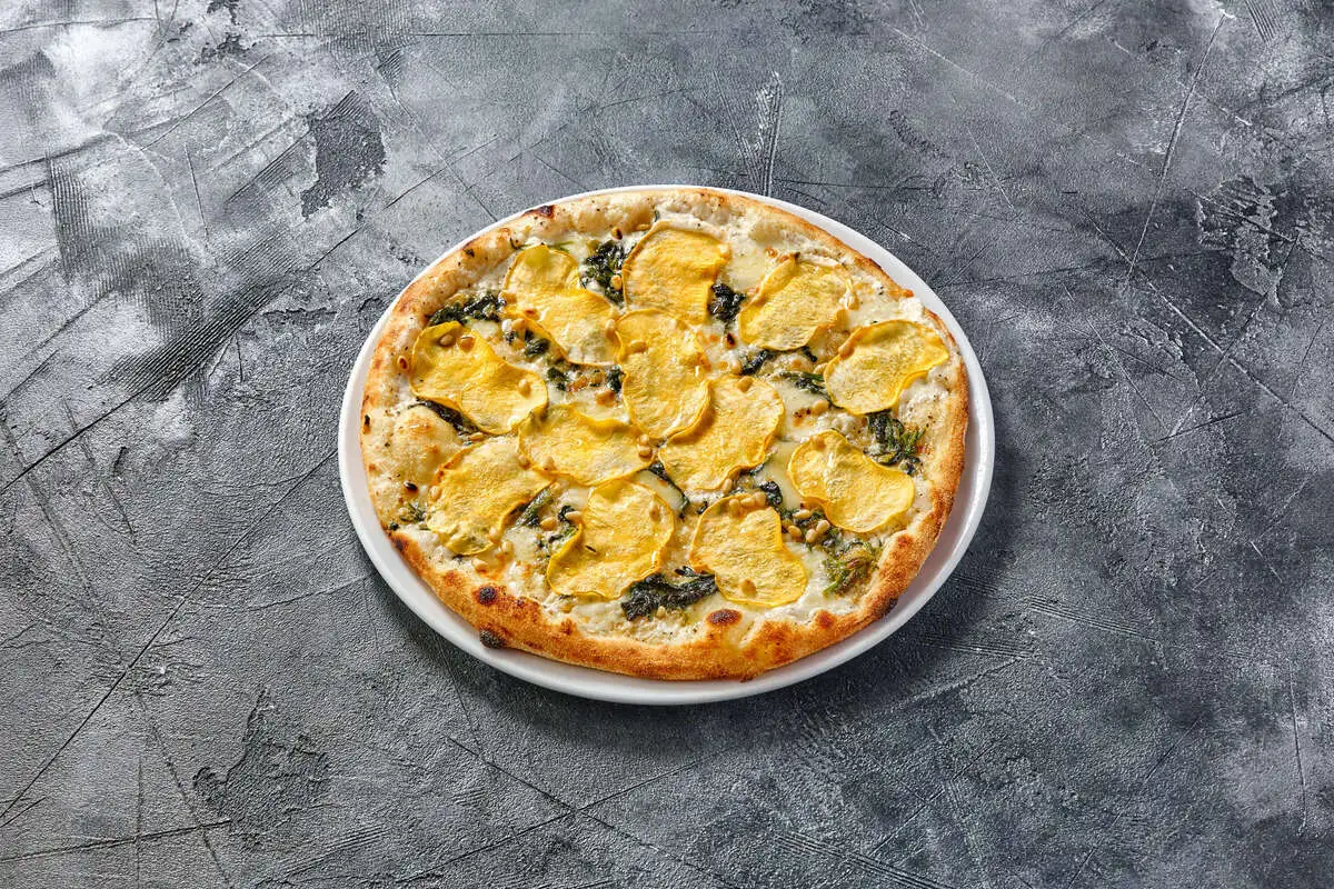 Пицца Со шпинатом и репой