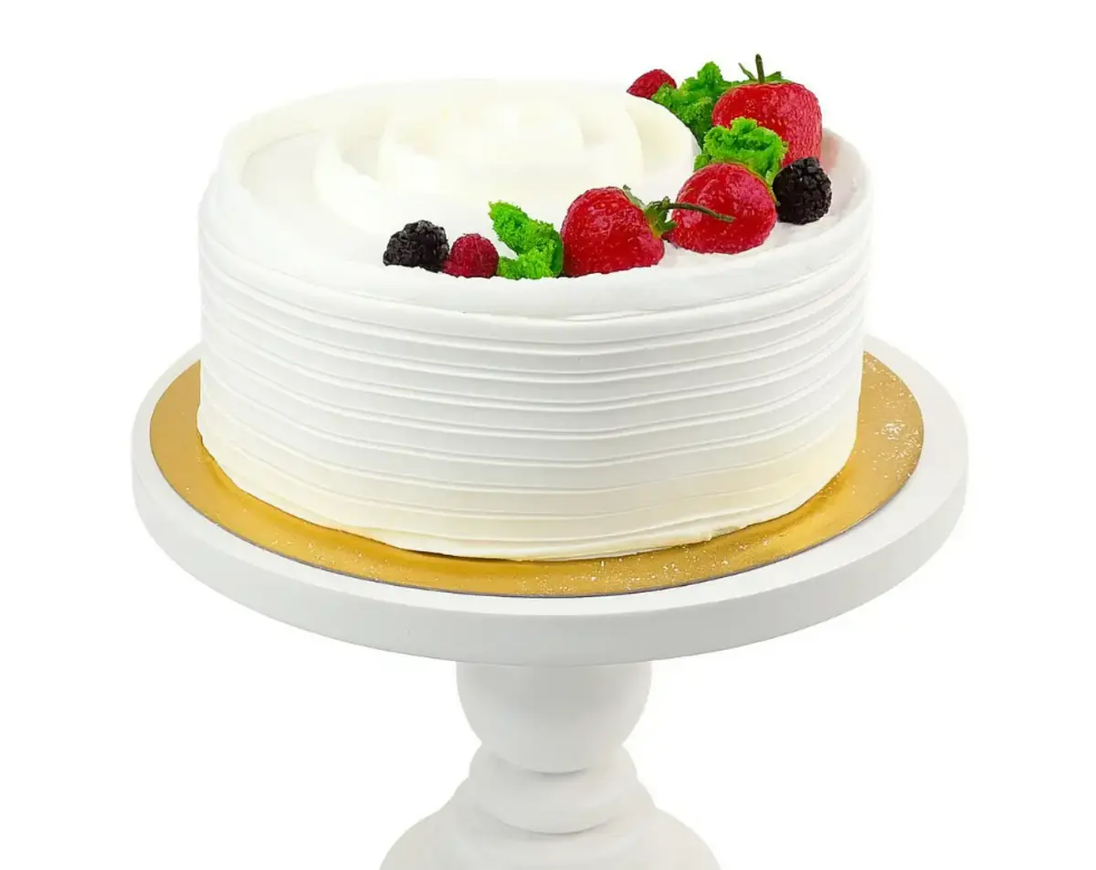 Торт бисквитный с безе и сливками 1,3кг