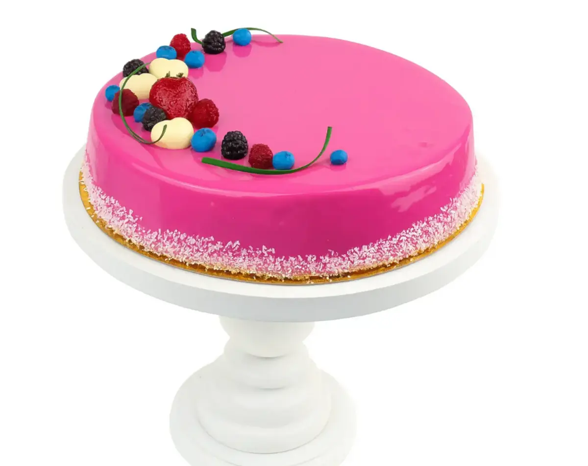 Торт Медовик с ягодами 1,350 кг