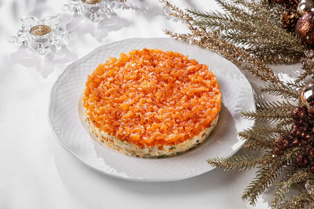 Оливье с лососем