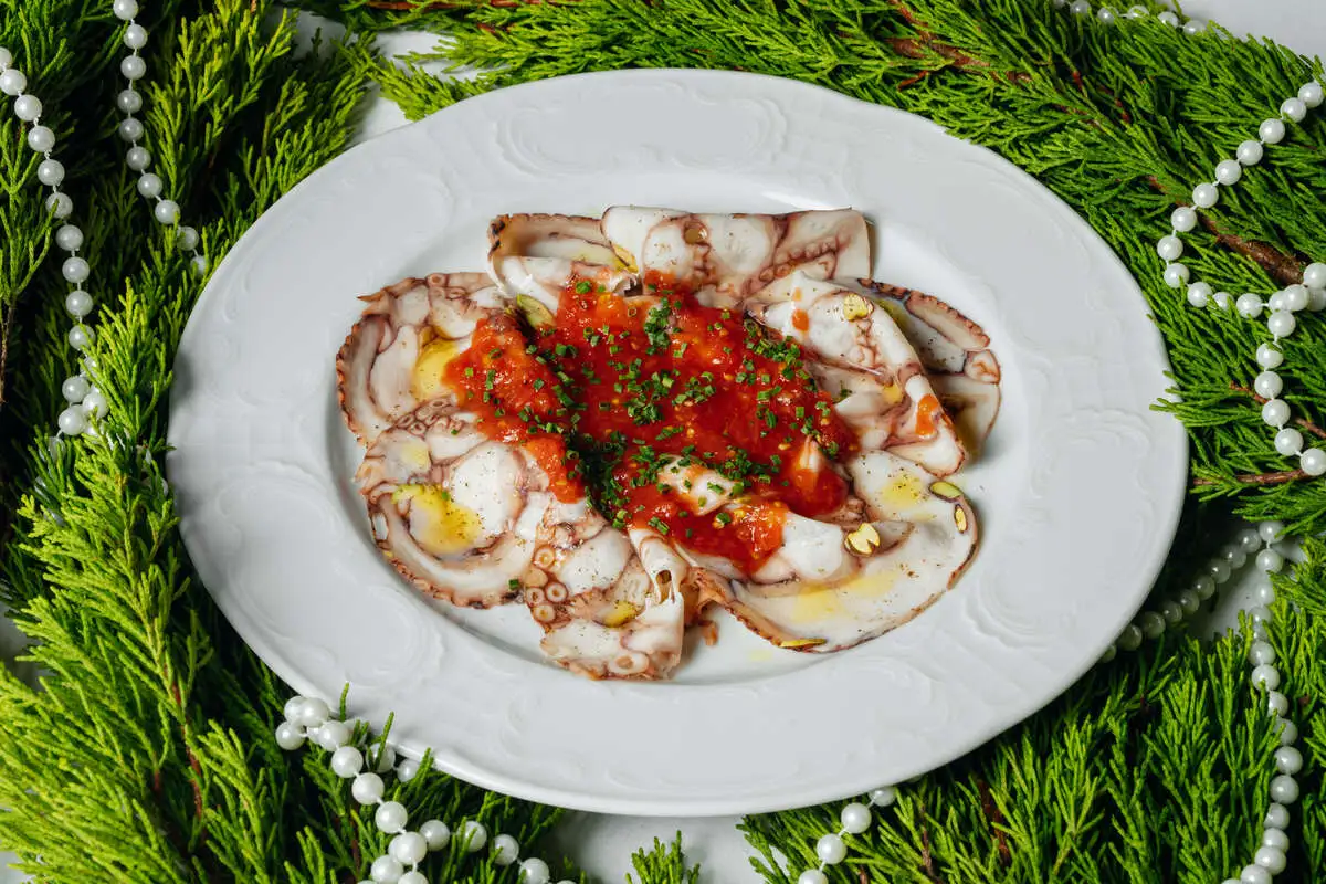 Карпаччо из осминога