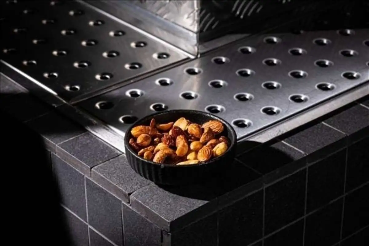 Жареные орехи в карамели