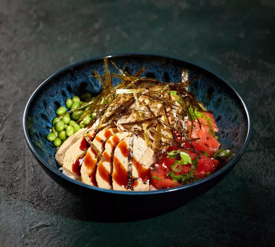 Поке-боул с лососем