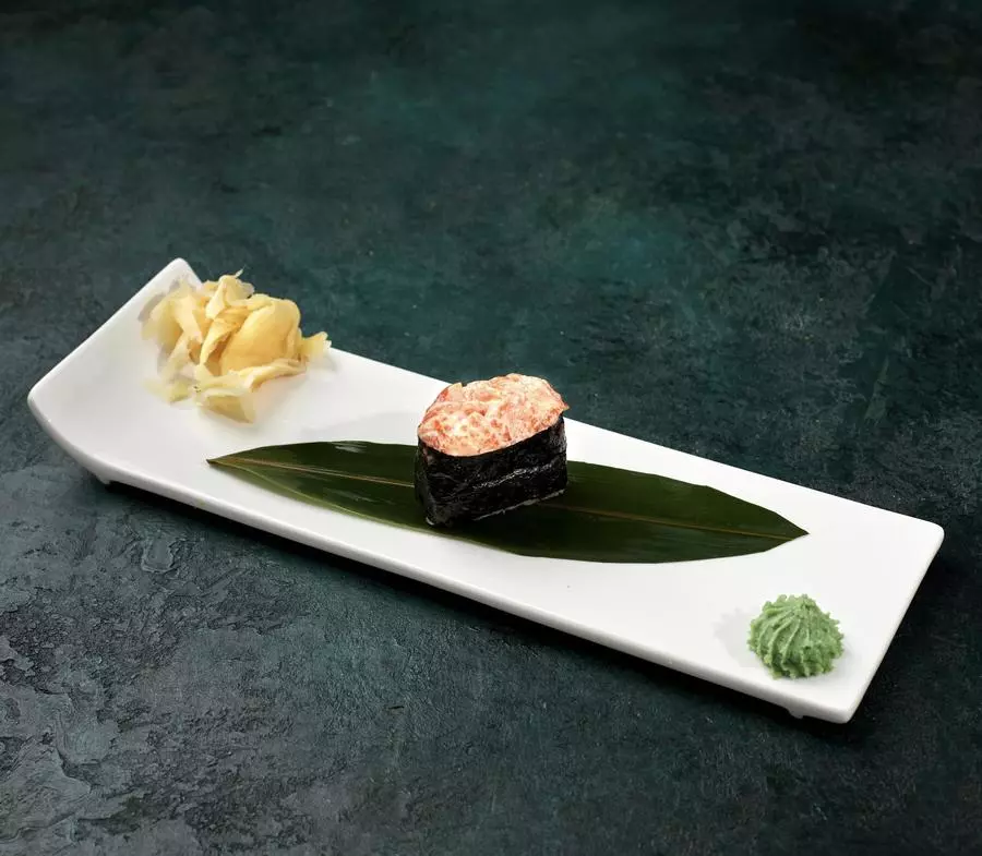 Гункан спайси лосось