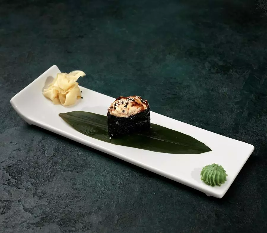 Запеченный гункан угорь