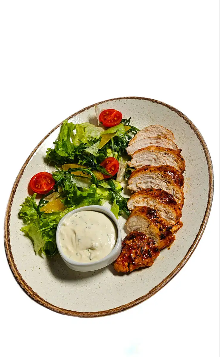 Куриная грудка гриль под соусом барбекю