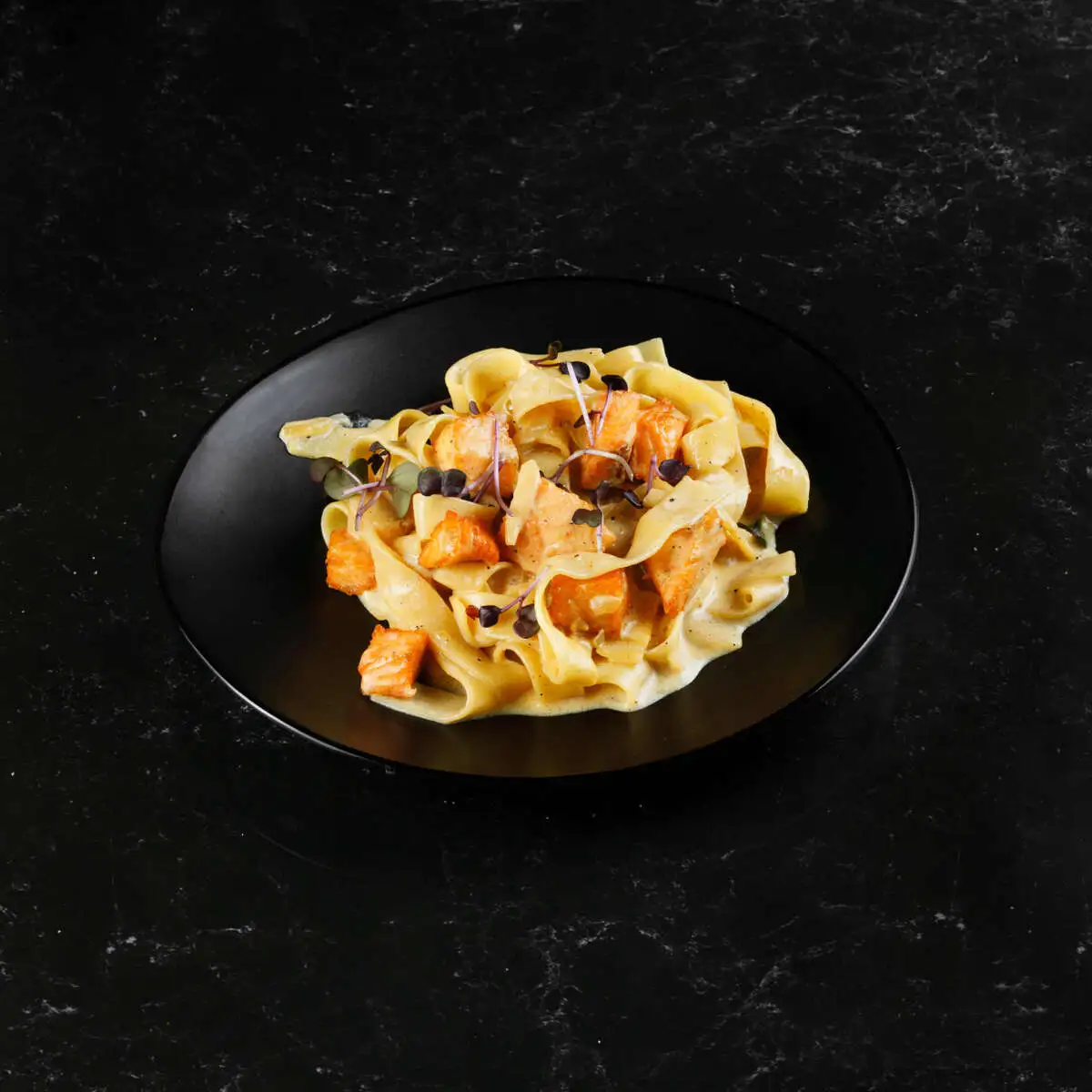 Паста с лососем