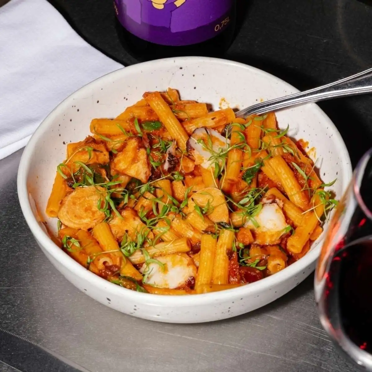 Макарончини из чечевицы с осьминогом а-ля путтанеска