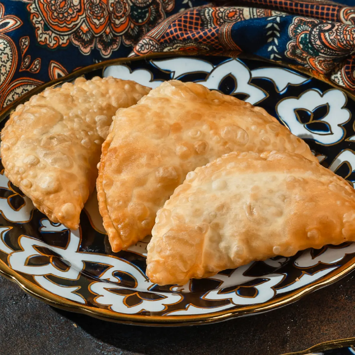 Чебурек с бараниной и говядиной 