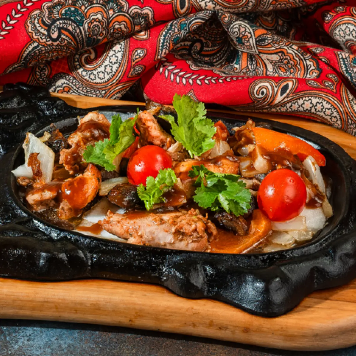 Садж с курицей и овощами