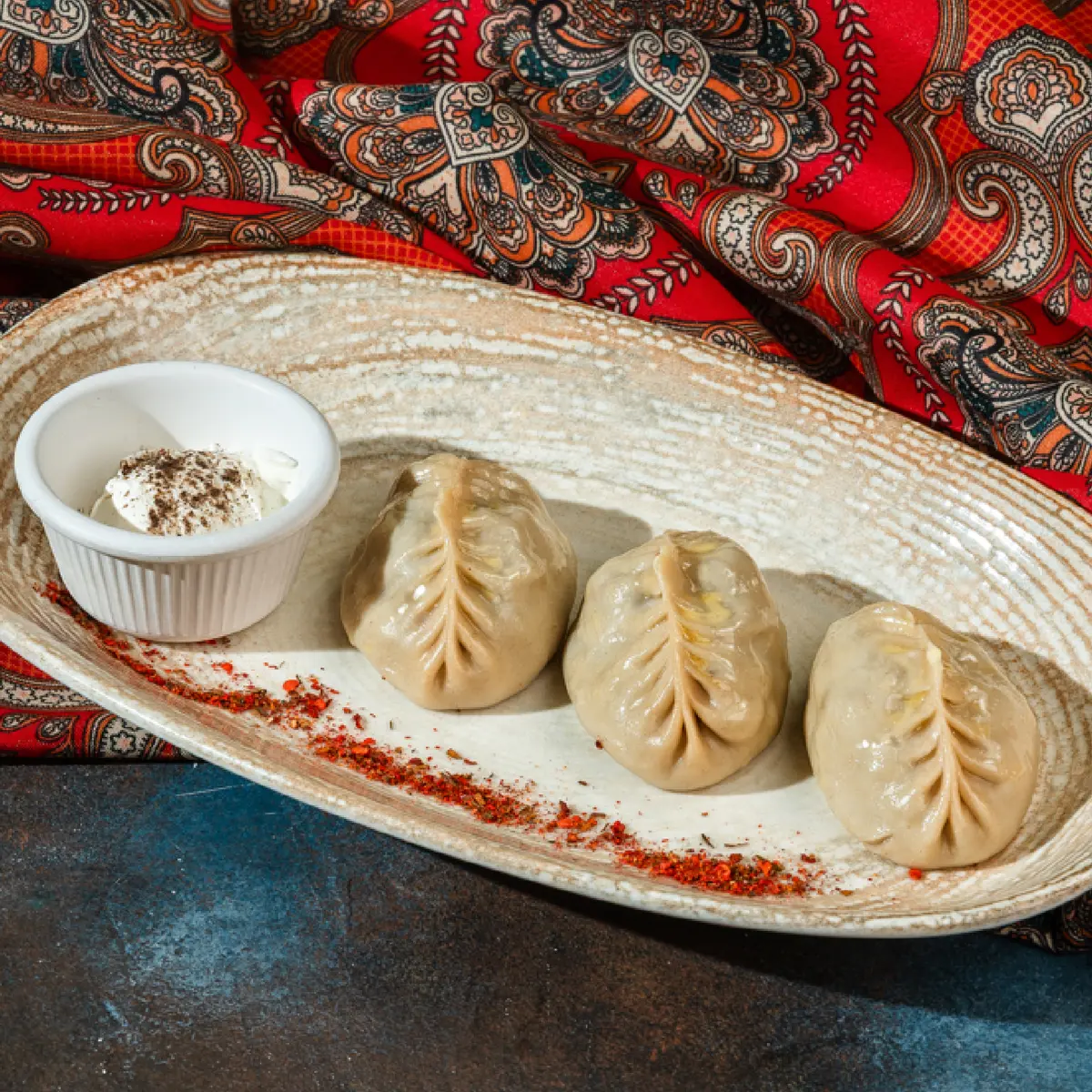 Манты с говядиной и бараниной