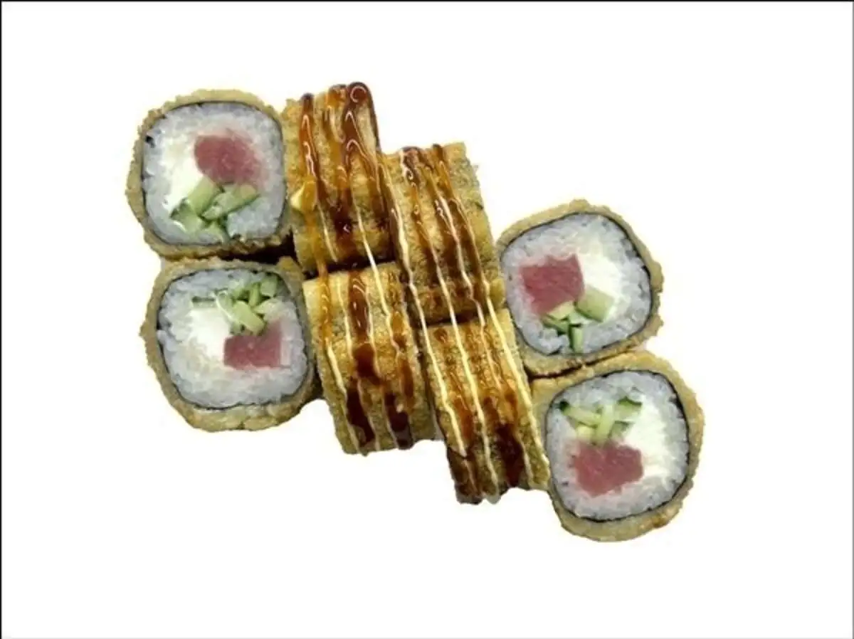 Горячий ролл с тунцом