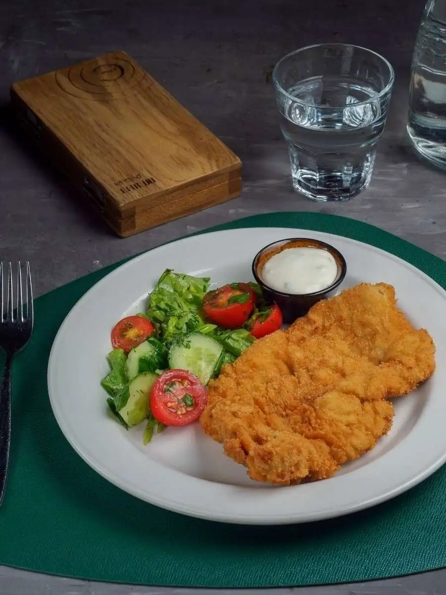 Шницель из индейки с овощным миксом, 200/50/50г