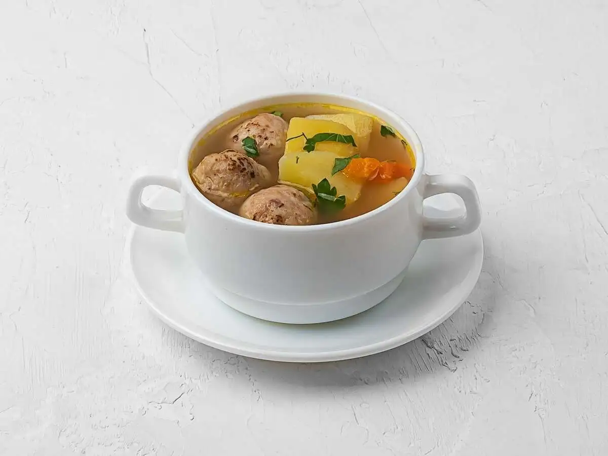 Суп картофельный с фрикадельками