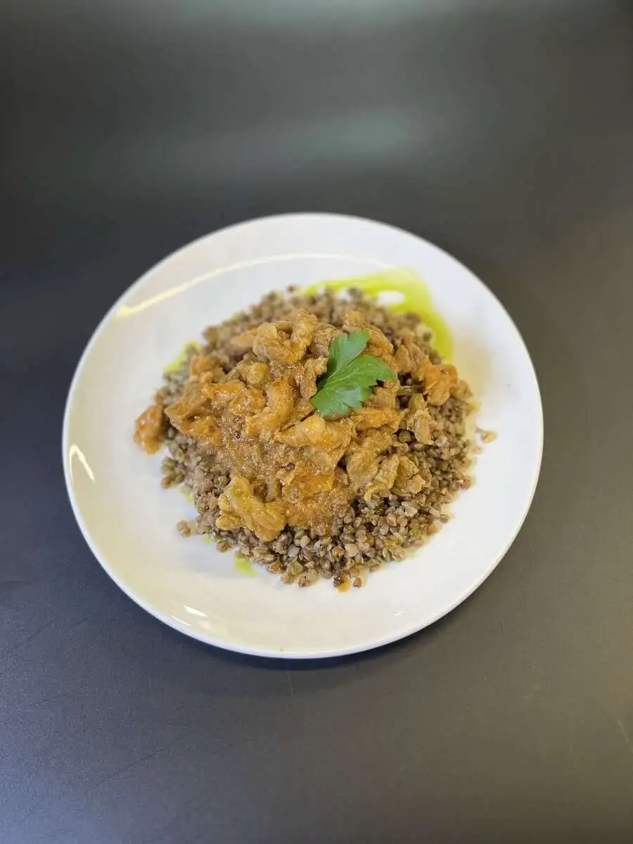 БЛ Поджарка из свинины с гречкой