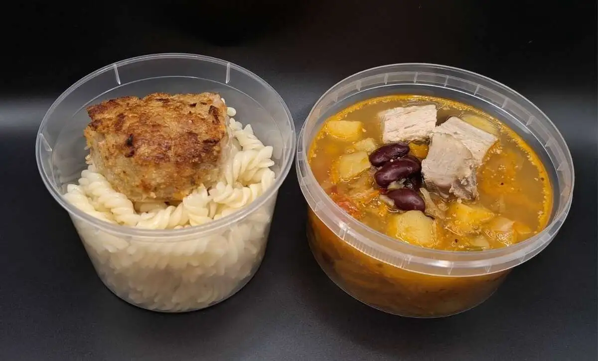 2 Мясной комбо: Щи с фасолью, Котлета домашняя с макаронами